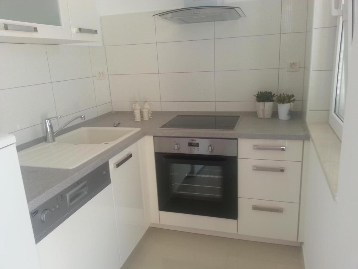 Apartments Mateljan 1715 Kaštela Kültér fotó